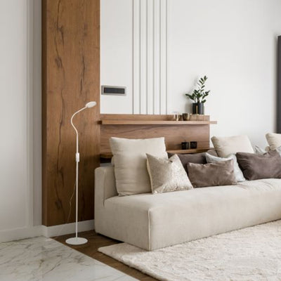 stojanová lampa stmívatelná