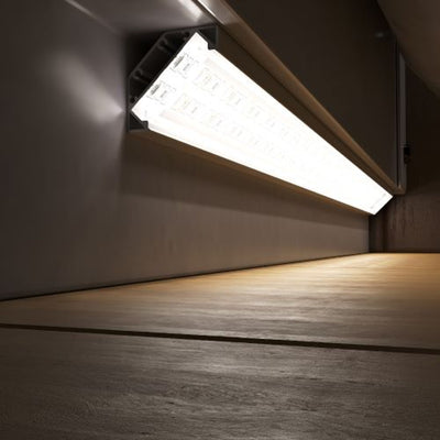 LED osvětlení do obývací stěny